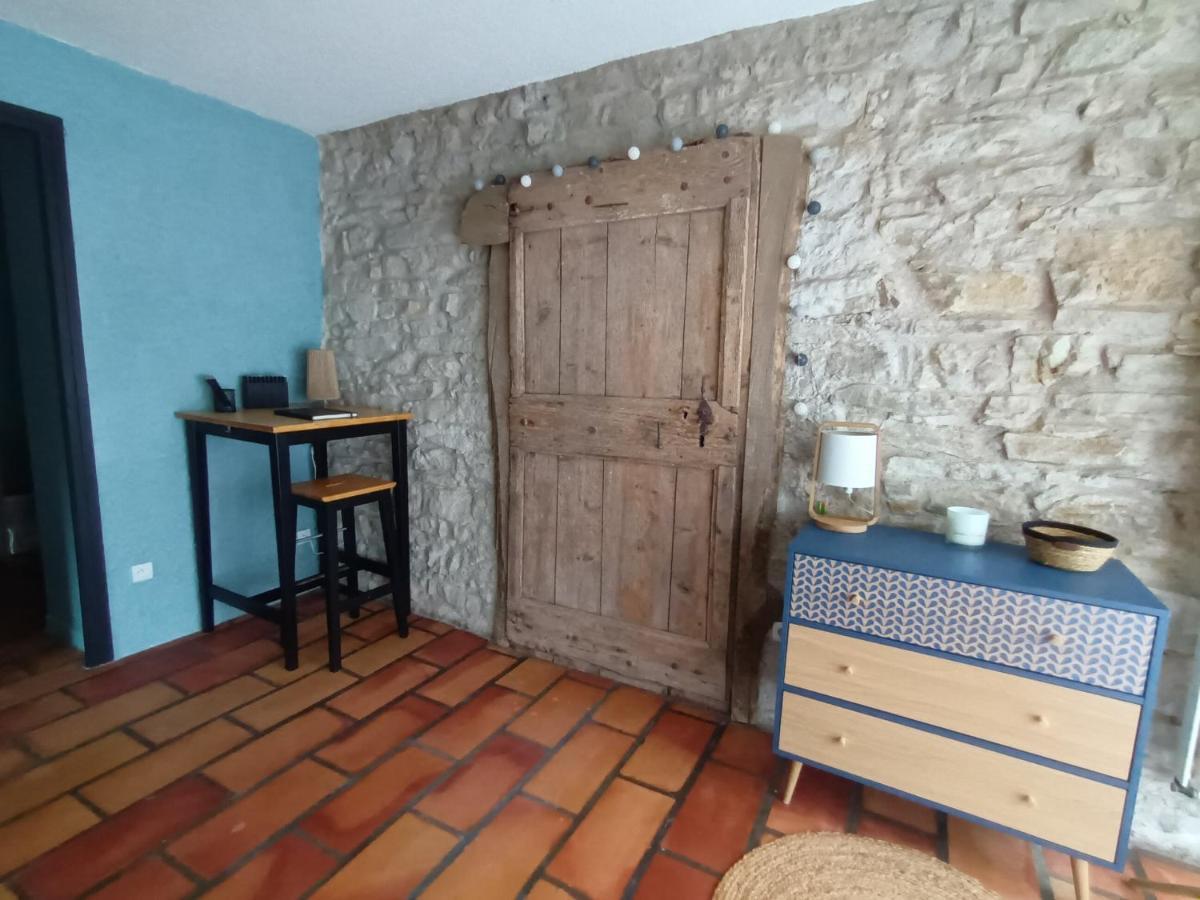 Appartement Deux Pieces De Caractere Au Coeur Des Gorges à Engins Extérieur photo